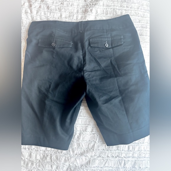 Women’s black bermuda shorts, no callouts - Picture 2 of 3